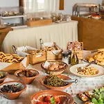 Hotel Village 3*
