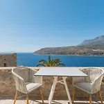 Village Hotel 3*
