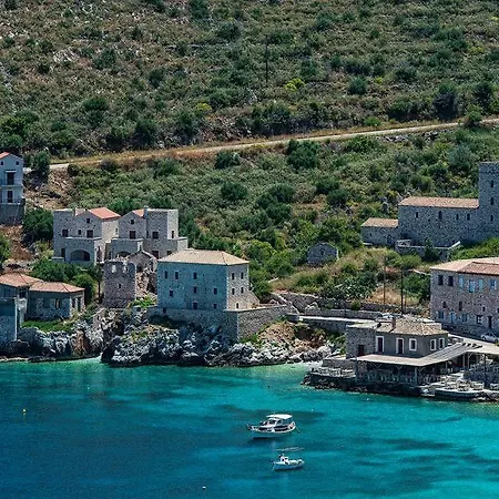 Szálloda Village 3*