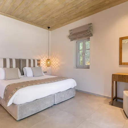 Village Hotel 3*