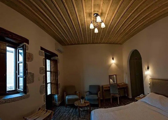 Village Ξενοδοχείο