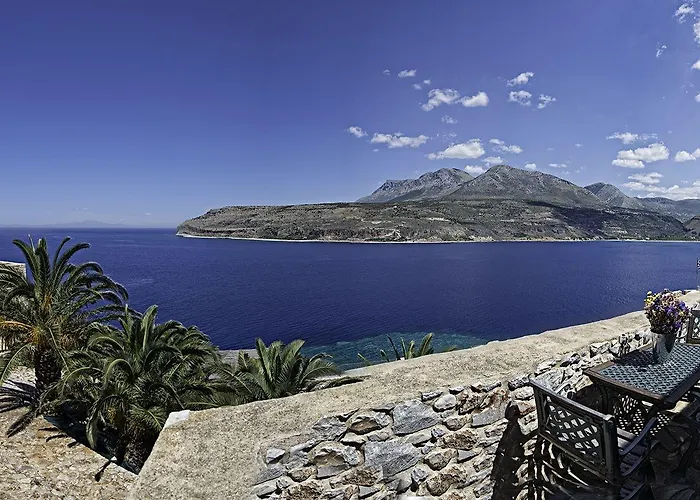 Village Ξενοδοχείο 3*