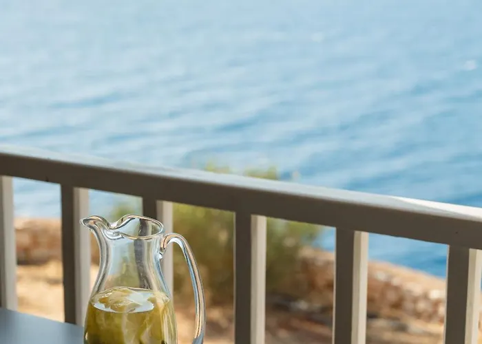 Отель Village Лимени