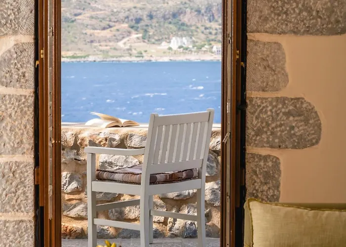 Village Ξενοδοχείο