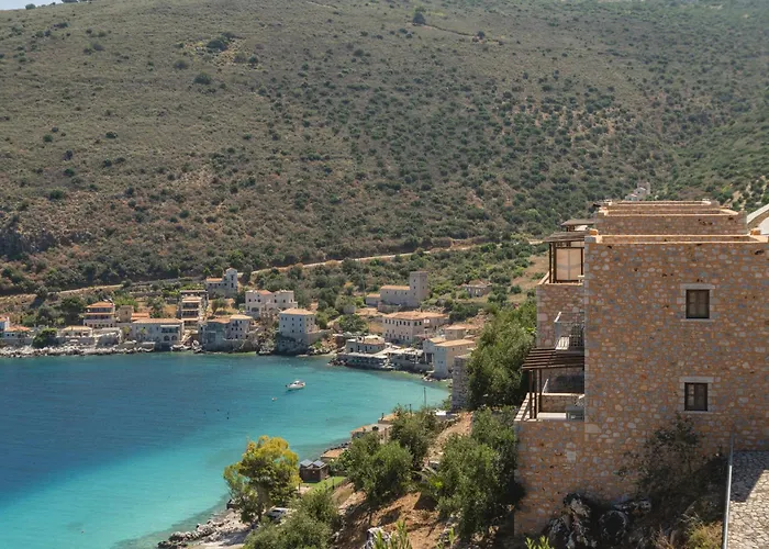 Village Ξενοδοχείο 3*